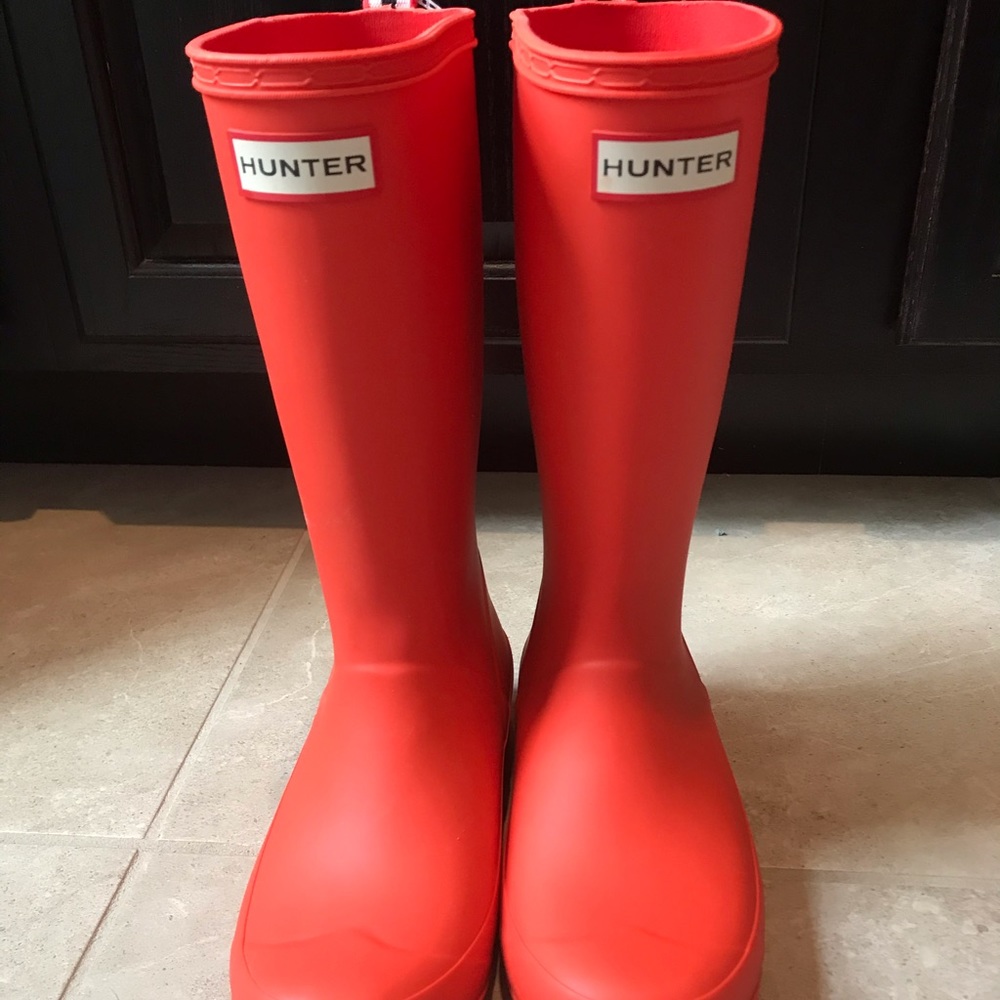 BRAND NEW HUNTER BOOTS